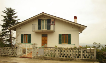 Einfamilienhaus mit Garage und Meerblick