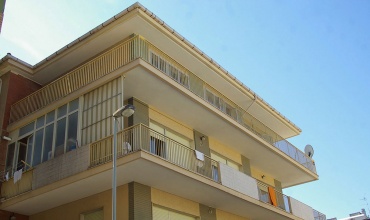 Große Wohnung mit Balkonen in Meernähe