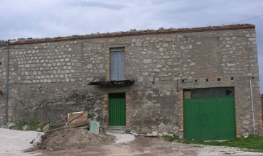 Steinhaus mit Panoramablick zum Renovieren