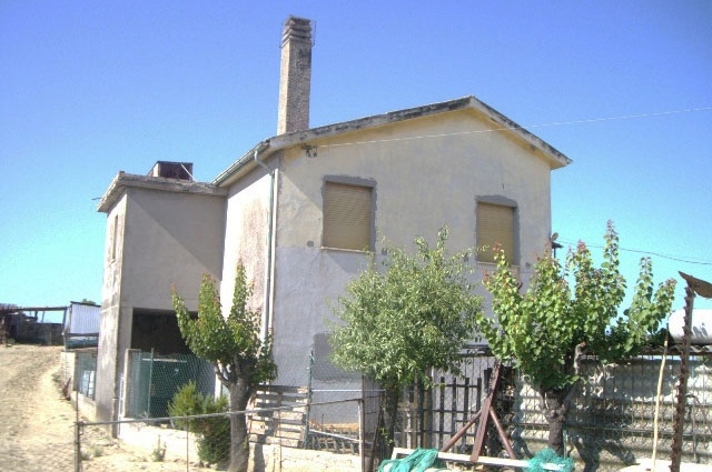 Landhaus mit Olivenhain und Meerblick in Roseto degli Abruzzi kaufen