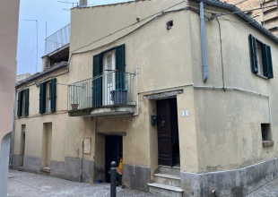 Atri, 2 Bedrooms Bedrooms, ,1 BathroomBathrooms,Haus,Kaufen,Vico Miglio 2 ,1523