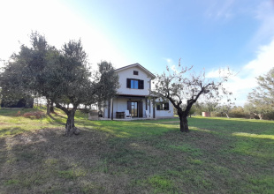 Atri, 2 Bedrooms Bedrooms, ,2 BathroomsBathrooms,Villa,Kaufen,Contrada Cagno 30,1544